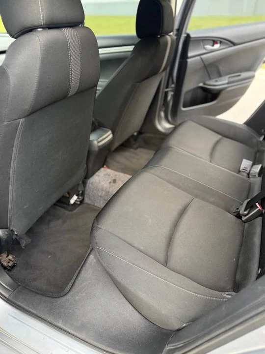 2018 Honda Civic 10th Gen - Image 10 of 14