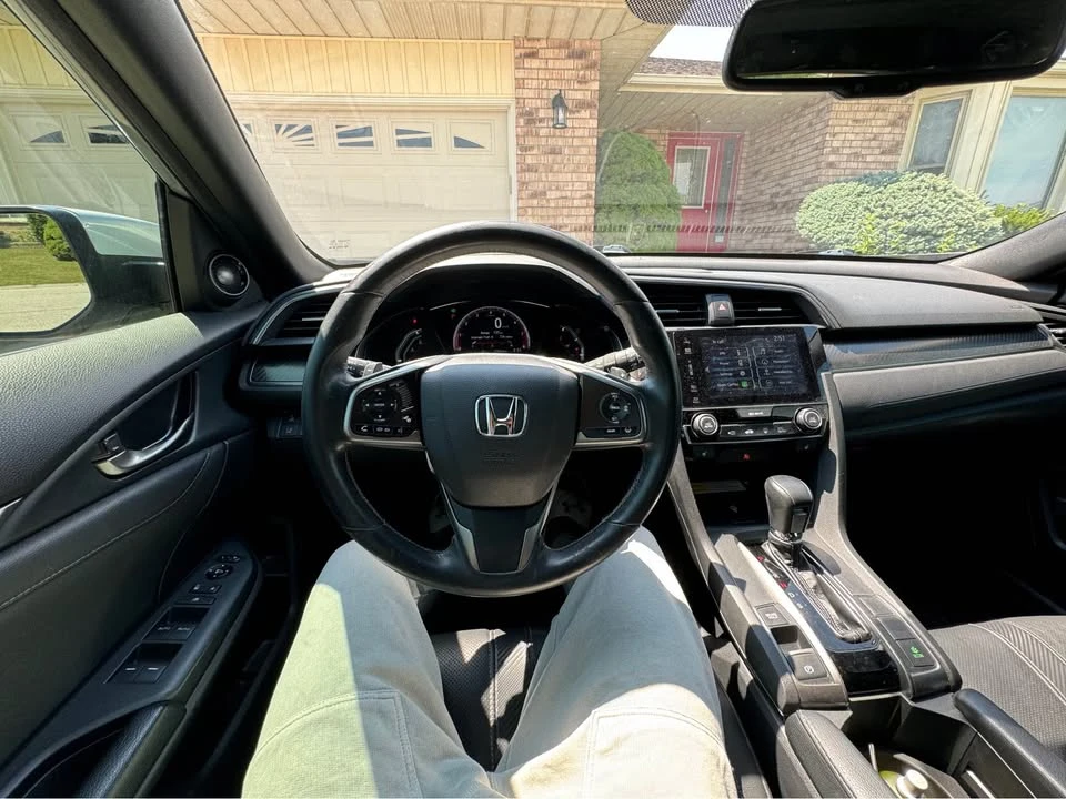 2018 Honda Civic 10th Gen - Image 8 of 14