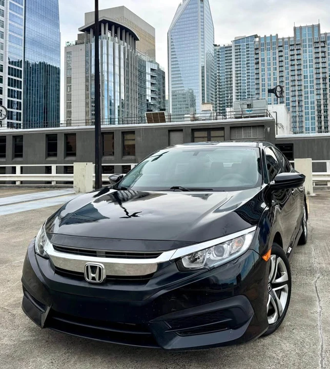 2018 Honda Civic 10th Gen - Image 9 of 9
