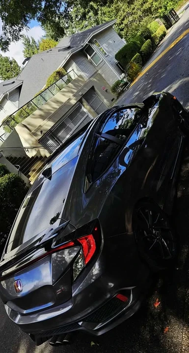 2018 Honda Civic 10th Gen - Image 8 of 14