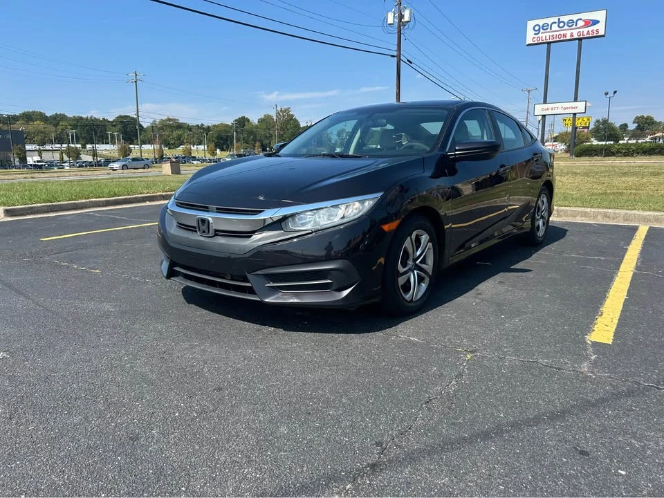 2018 Honda Civic 10th Gen - Image 7 of 14