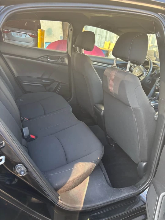 2018 Honda Civic 10th Gen - Image 9 of 20
