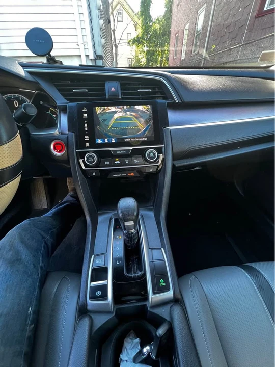 2018 Honda Civic 10th Gen - Image 11 of 12