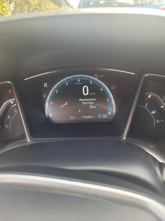 2018 Honda Civic 10th Gen - Image 6 of 12