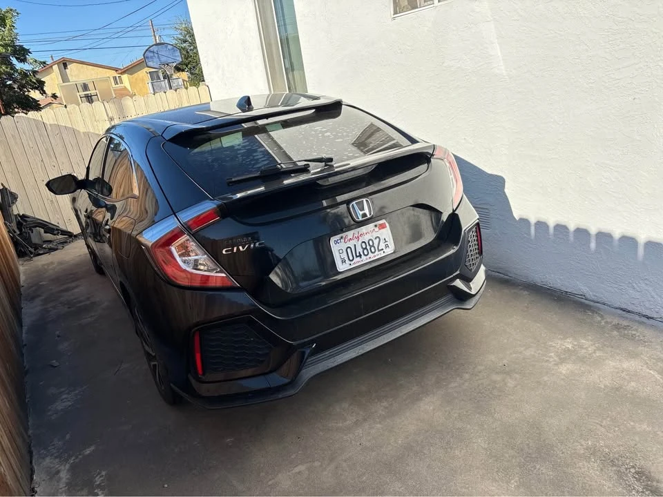 2018 Honda Civic 10th Gen - Image 2 of 8