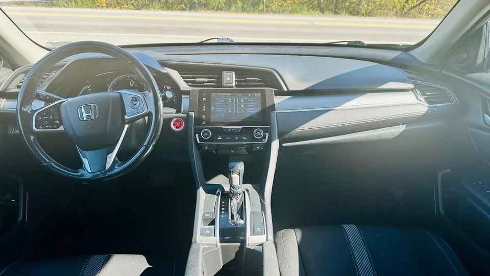 2018 Honda Civic 10th Gen - Image 7 of 17