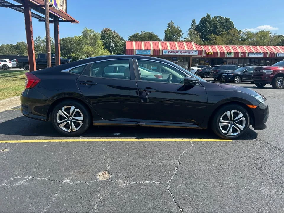 2018 Honda Civic 10th Gen - Image 2 of 14
