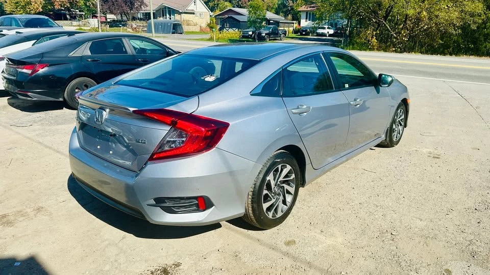 2018 Honda Civic 10th Gen - Image 4 of 17