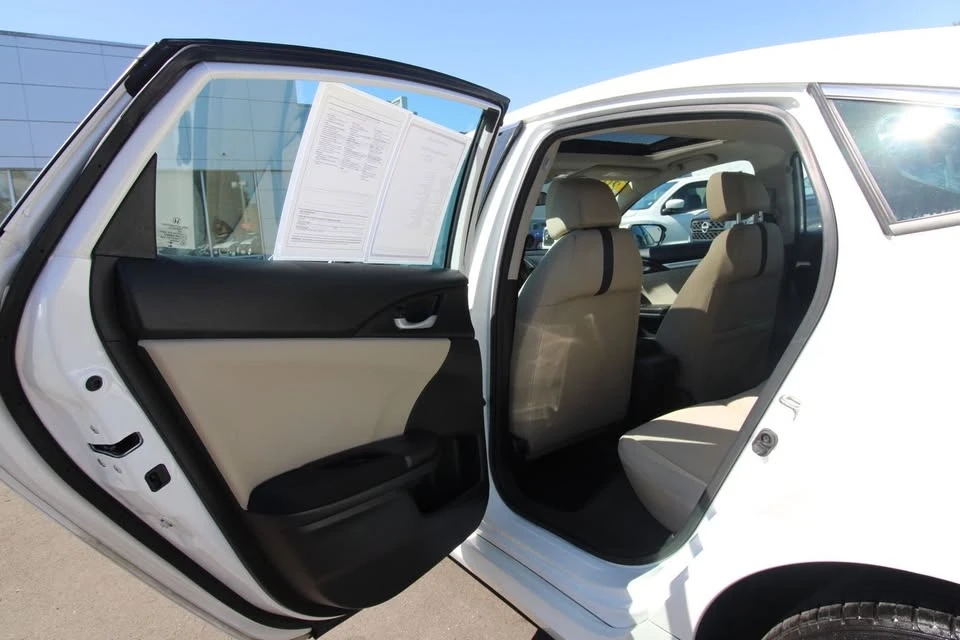 2018 Honda Civic 10th Gen - Image 11 of 20