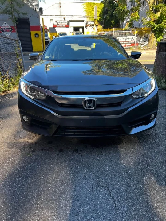 2018 Honda Civic 10th Gen - Image 2 of 12