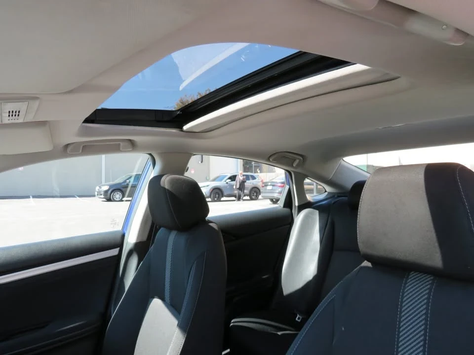2018 Honda Civic 10th Gen - Image 10 of 16
