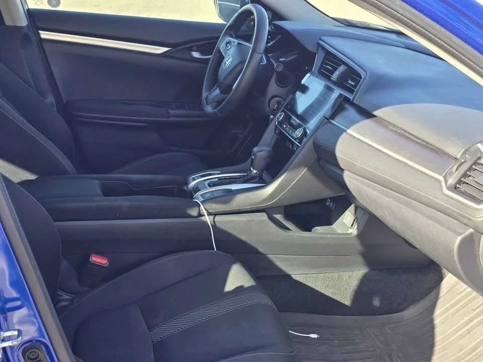 2018 Honda Civic 10th Gen - Image 10 of 17