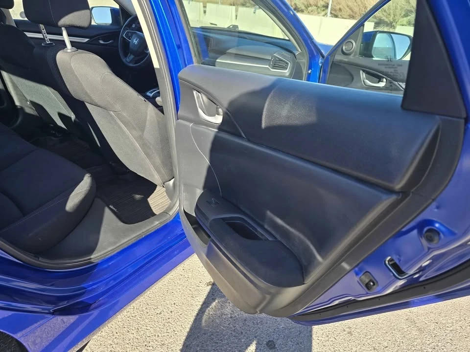 2018 Honda Civic 10th Gen - Image 14 of 17