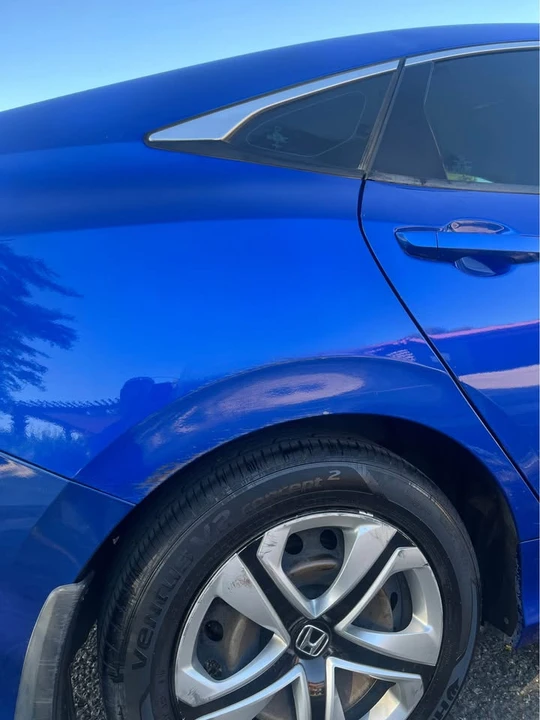 2018 Honda Civic 10th Gen - Image 6 of 15