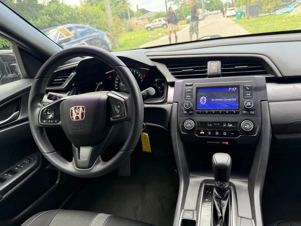 2018 Honda Civic 10th Gen - Image 9 of 10