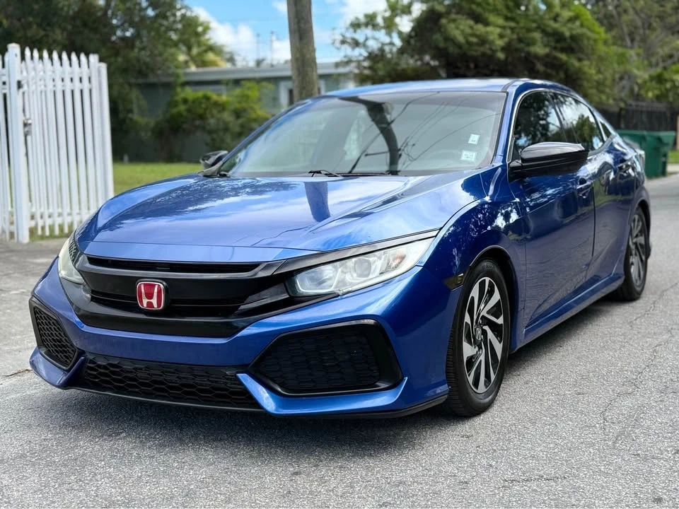 2018 Honda Civic 10th Gen - Image 7 of 10