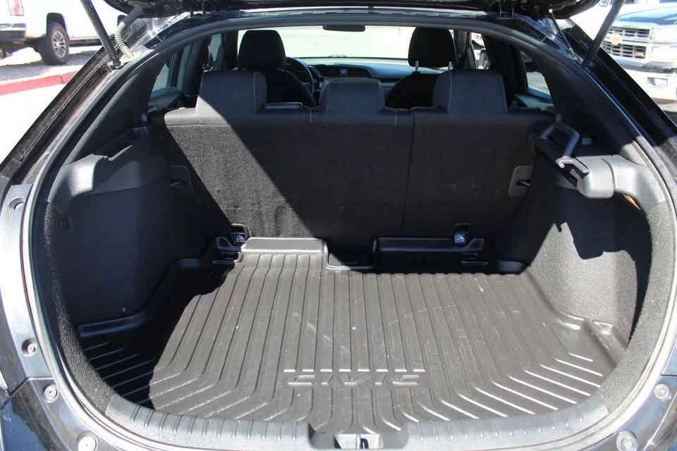 2018 Honda Civic 10th Gen - Image 9 of 20