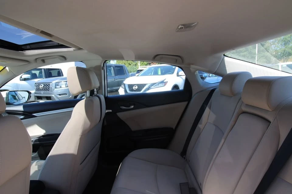 2018 Honda Civic 10th Gen - Image 12 of 20
