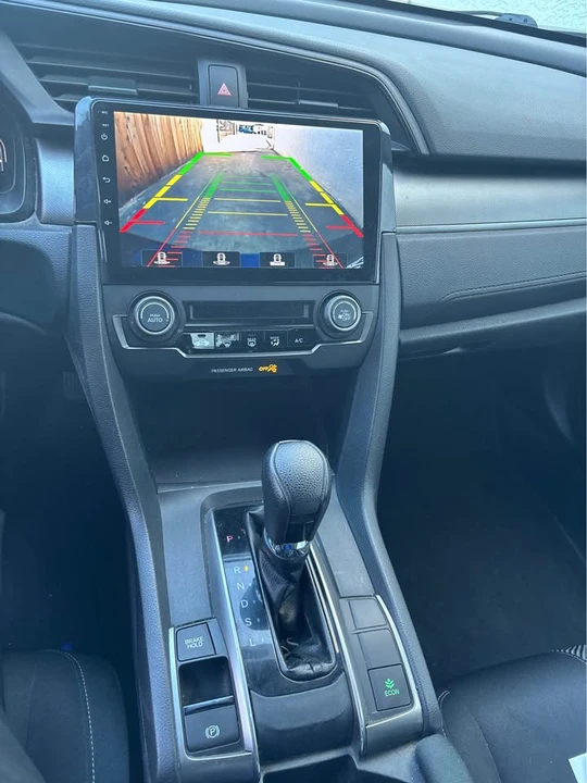 2018 Honda Civic 10th Gen - Image 5 of 8