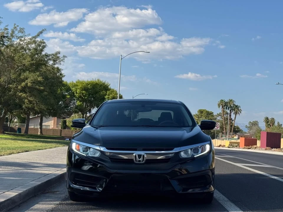 2018 Honda Civic 10th Gen - Image 9 of 13