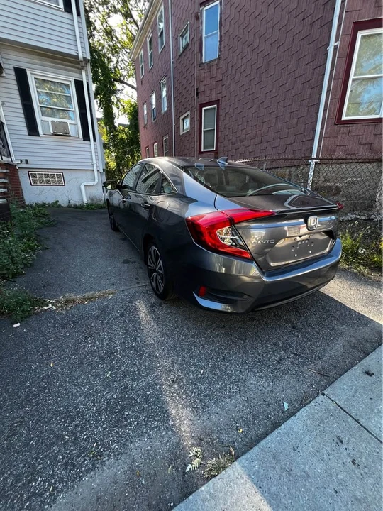 2018 Honda Civic 10th Gen - Image 4 of 12
