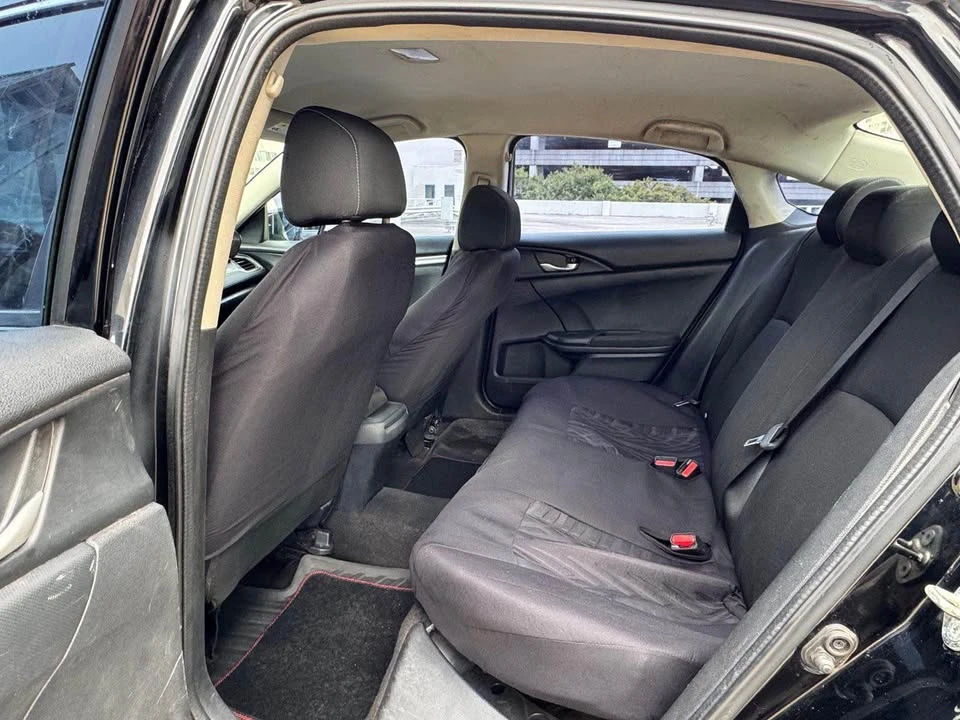 2018 Honda Civic 10th Gen - Image 7 of 9