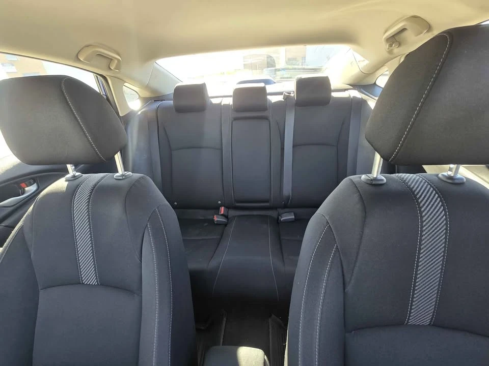 2018 Honda Civic 10th Gen - Image 12 of 17