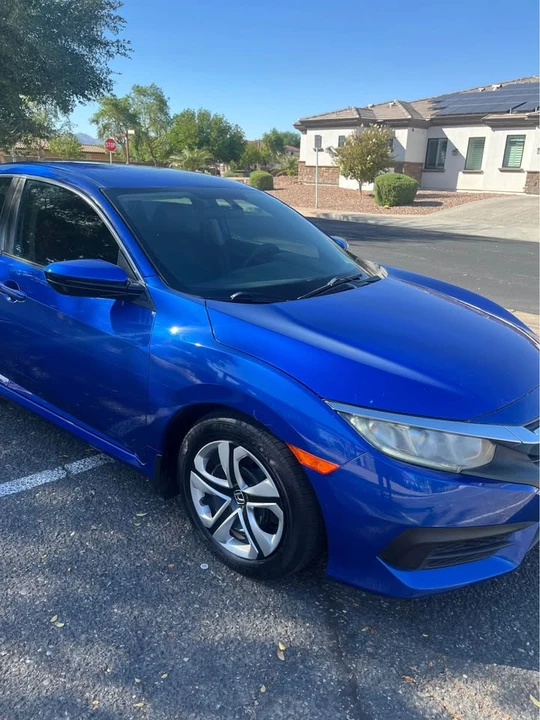 2018 Honda Civic 10th Gen - Image 3 of 15