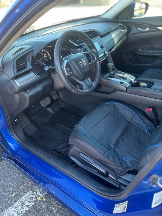 2018 Honda Civic 10th Gen - Image 11 of 15