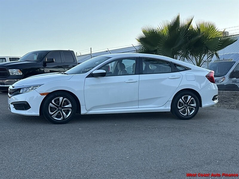 2018 Honda Civic 10th Gen - Image 5 of 17