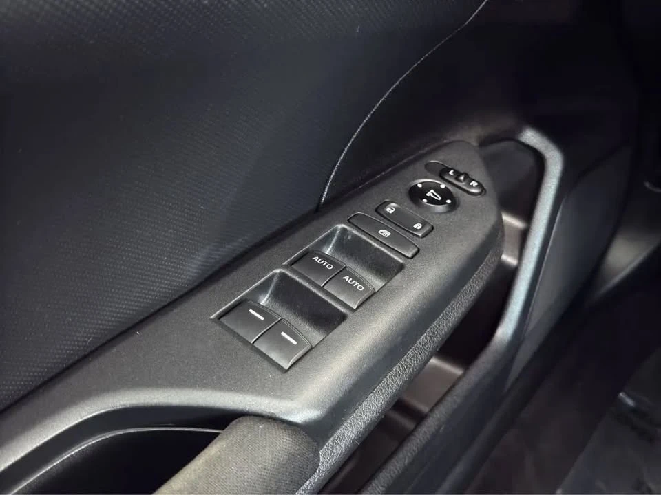 2018 Honda Civic 10th Gen - Image 9 of 18