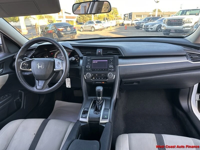 2018 Honda Civic 10th Gen - Image 6 of 17