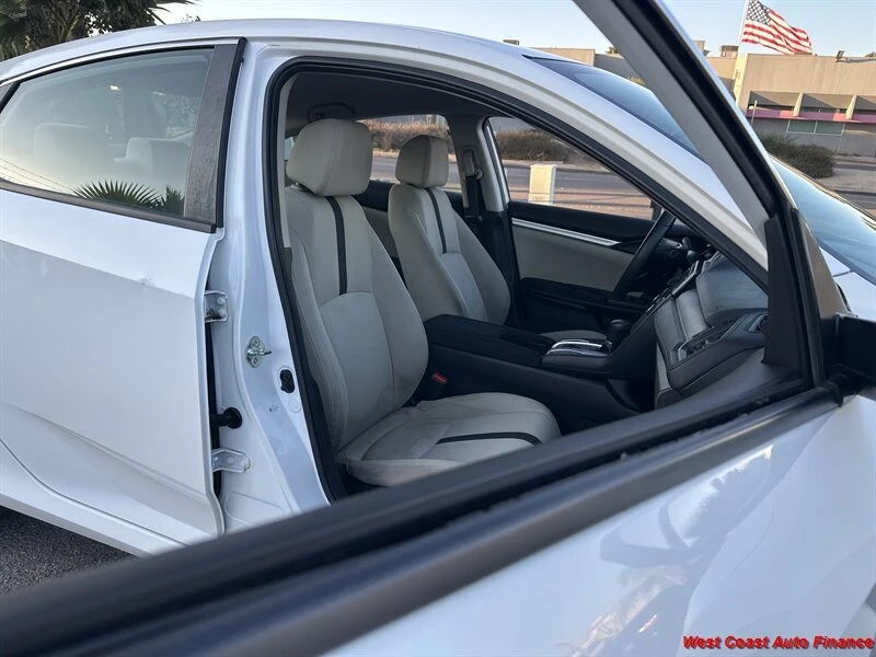 2018 Honda Civic 10th Gen - Image 9 of 17