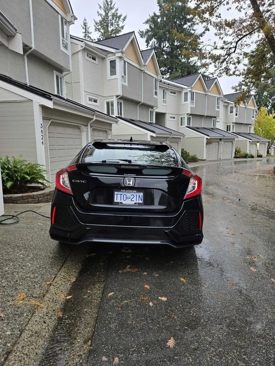 2018 Honda Civic 10th Gen - Image 6 of 12
