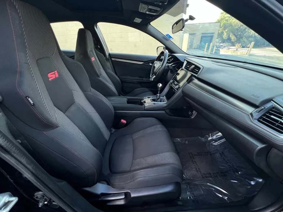2018 Honda Civic 10th Gen - Image 13 of 19