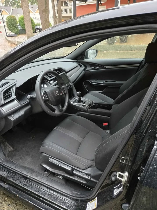 2018 Honda Civic 10th Gen - Image 9 of 12