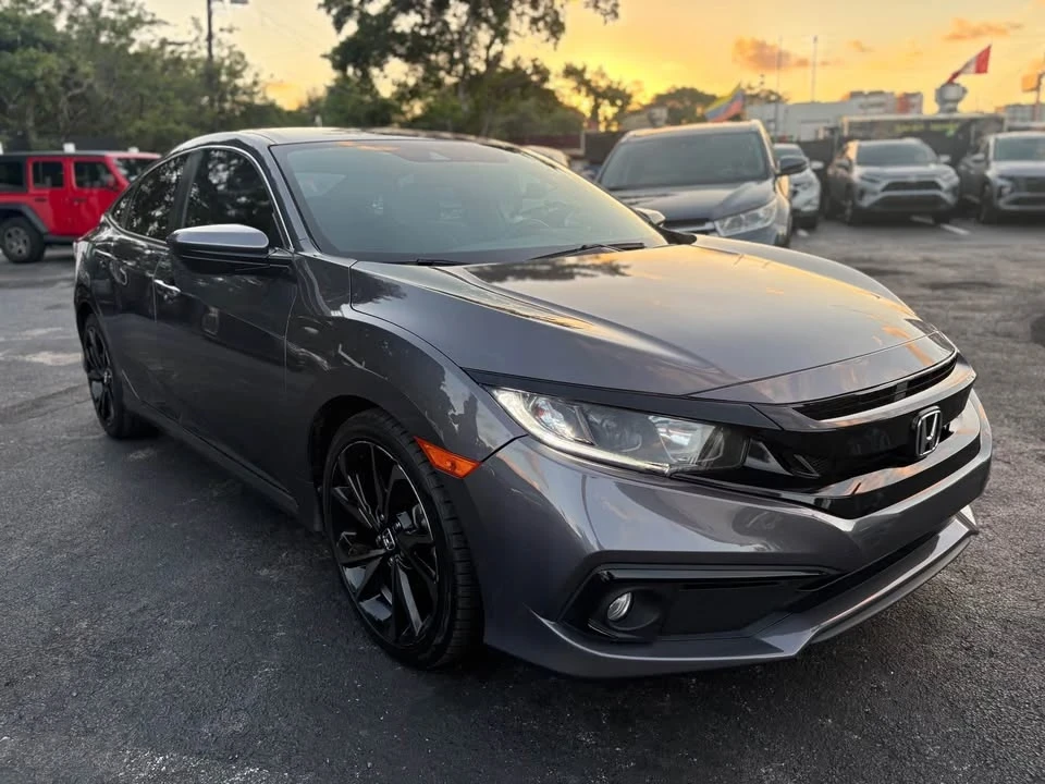 2018 Honda Civic 10th Gen - Image 3 of 15