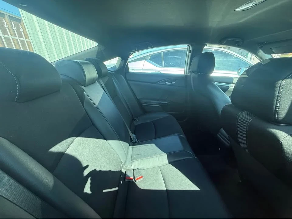 2018 Honda Civic 10th Gen - Image 2 of 4