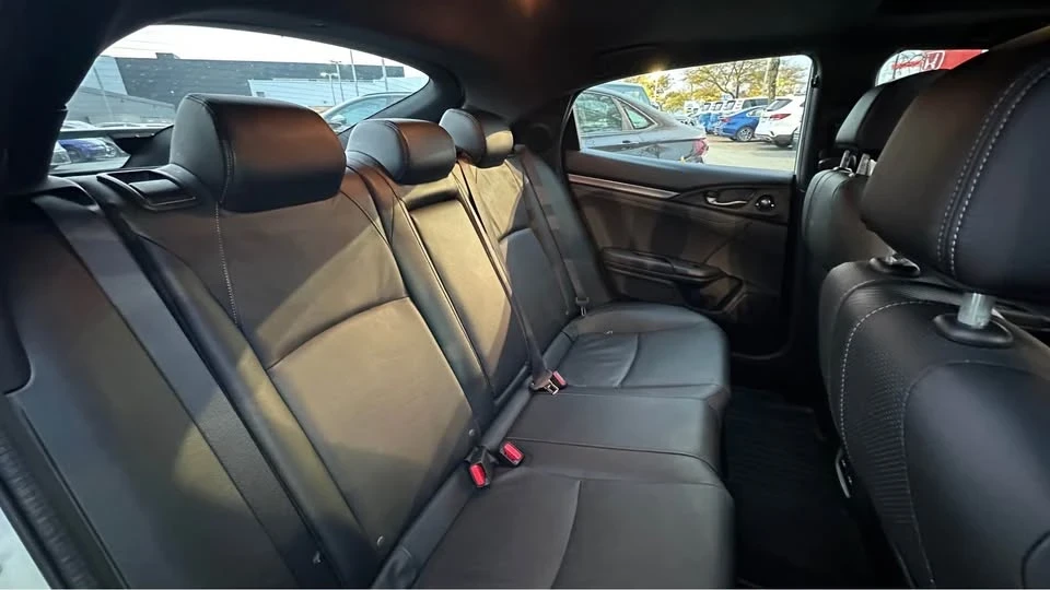 2018 Honda Civic 10th Gen - Image 14 of 17