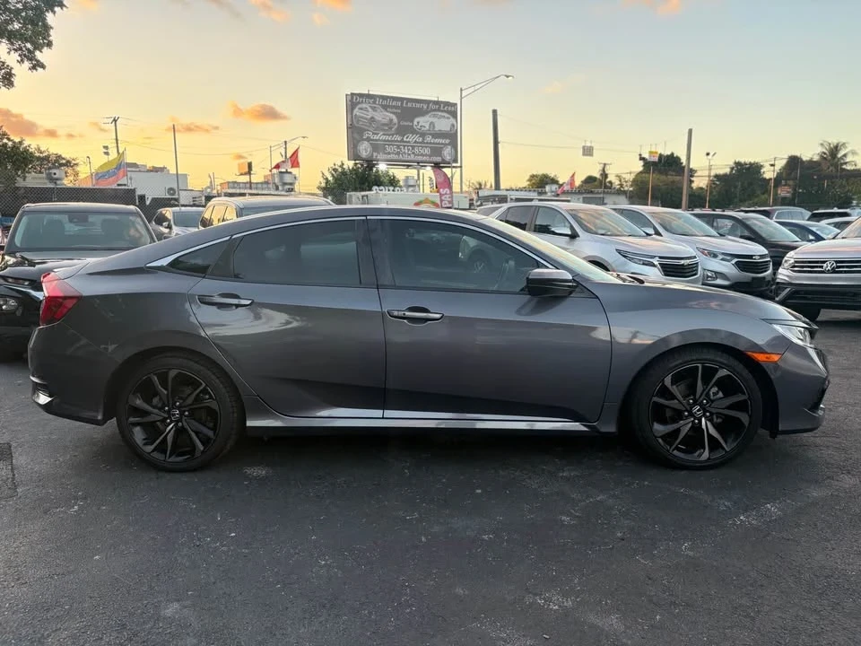 2018 Honda Civic 10th Gen - Image 4 of 15