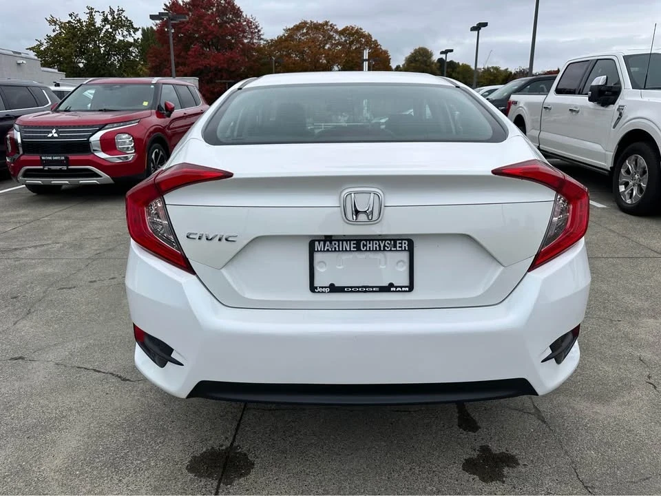 2018 Honda Civic 10th Gen - Image 5 of 15