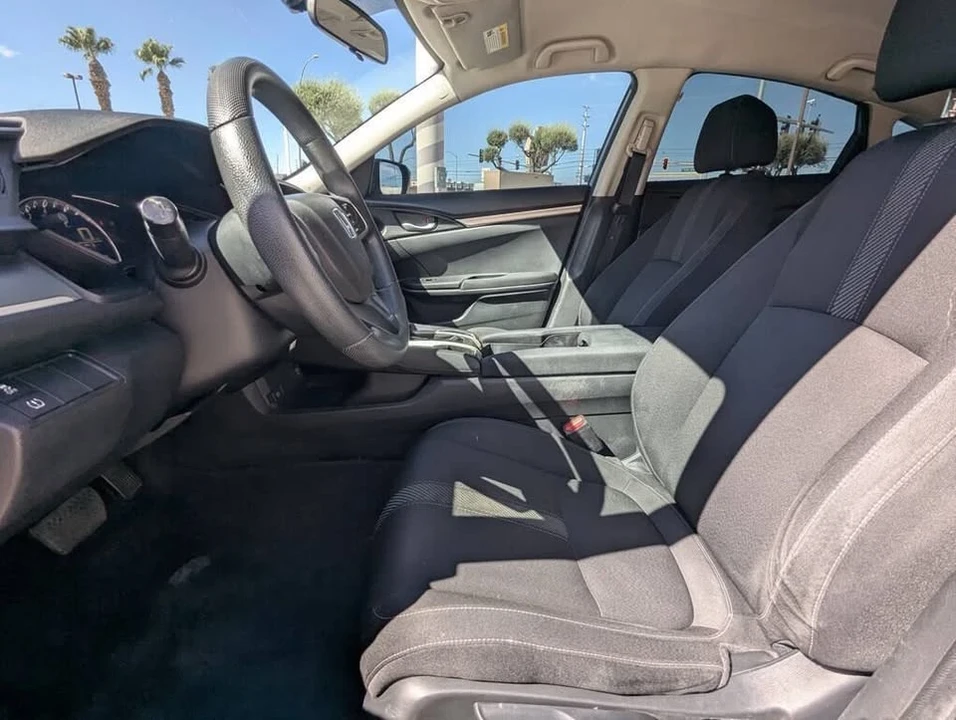 2018 Honda Civic 10th Gen - Image 8 of 10