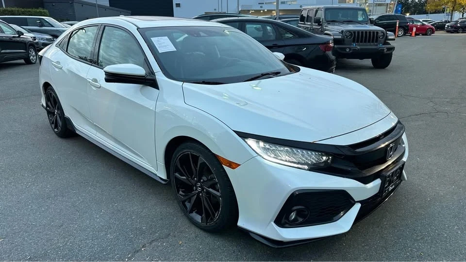 2018 Honda Civic 10th Gen - Image 7 of 17