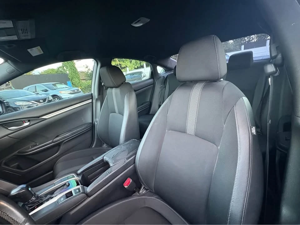 2018 Honda Civic 10th Gen - Image 12 of 15