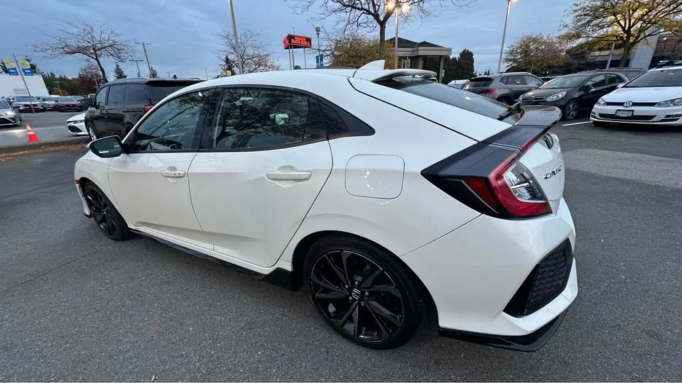2018 Honda Civic 10th Gen - Image 3 of 17