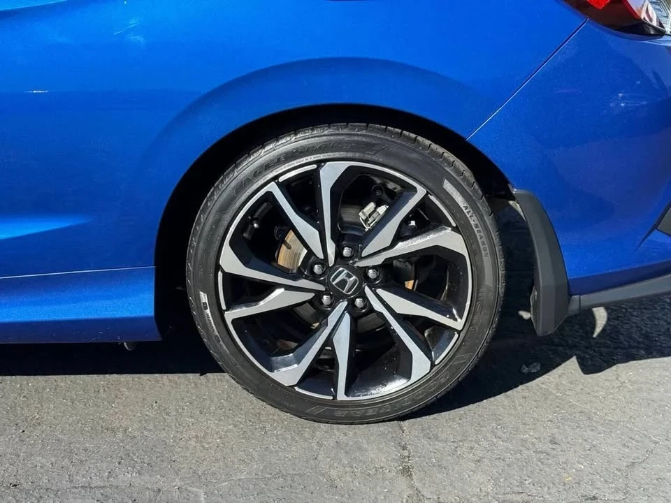 2018 Honda Civic 10th Gen - Image 9 of 20