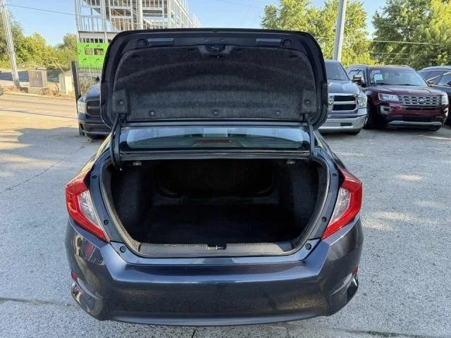 2018 Honda Civic 10th Gen - Image 5 of 16