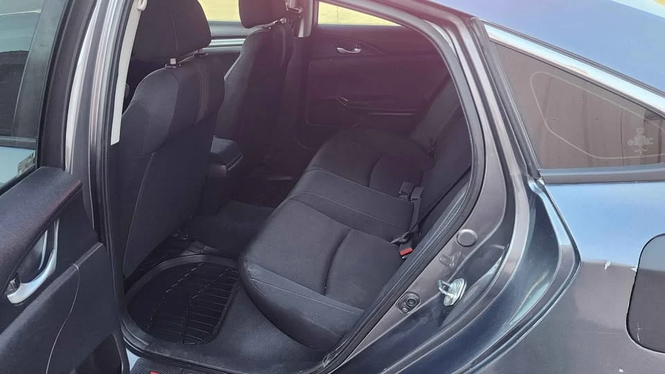 2018 Honda Civic 10th Gen - Image 7 of 12