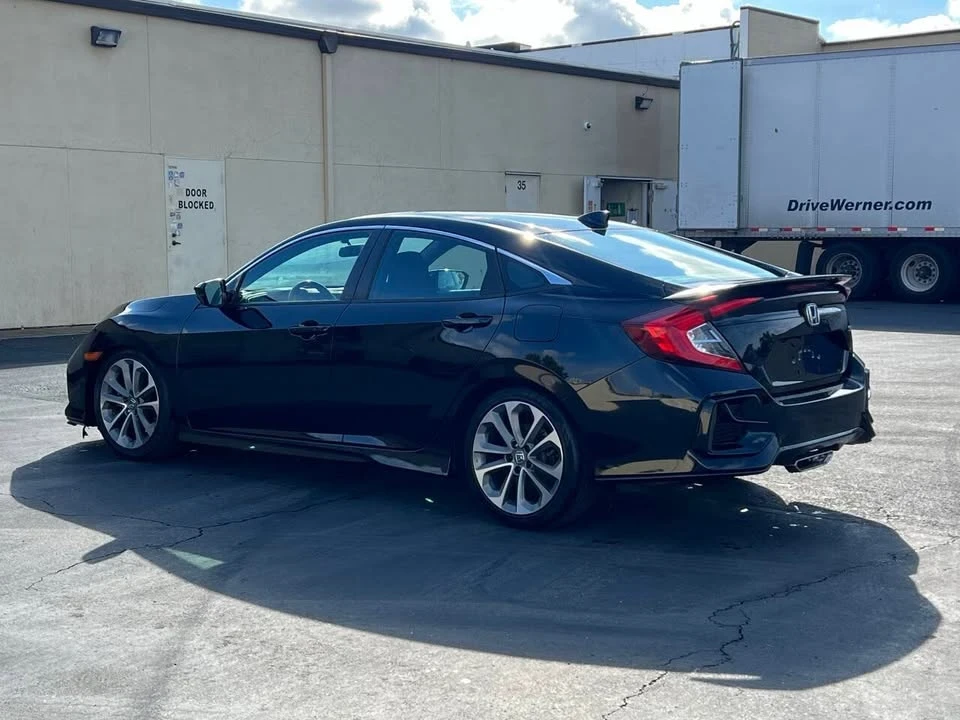 2018 Honda Civic 10th Gen - Image 6 of 19