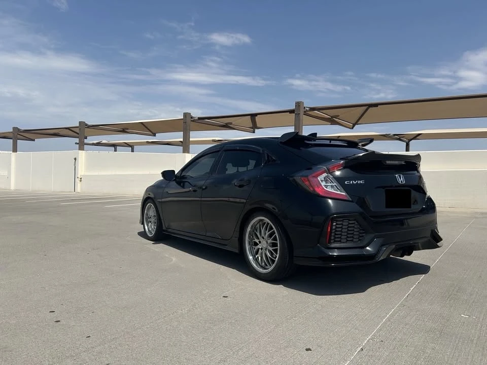 2018 Honda Civic 10th Gen - Image 2 of 3